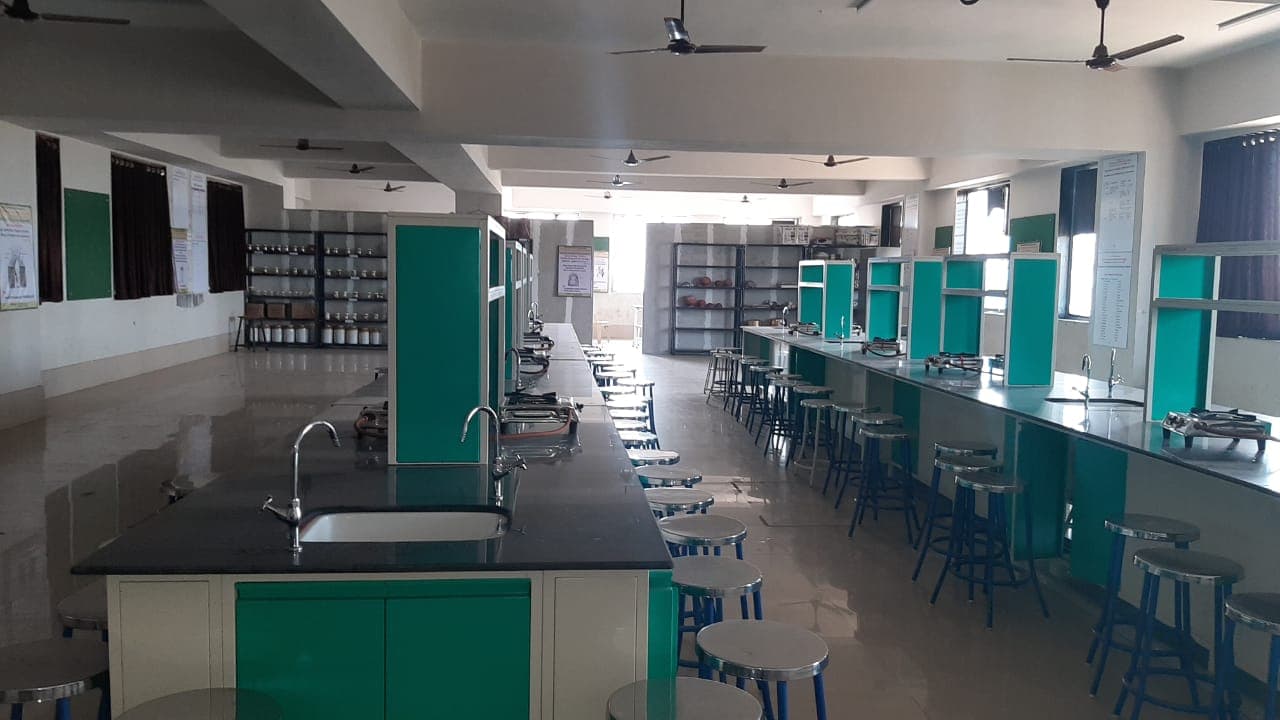 Rasashastra and Bhaishajya Kalpana Gallery Image 7